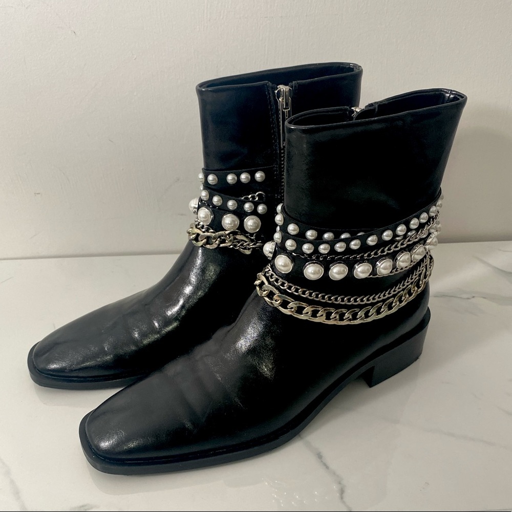 Zara  black pearl chain boots size 37